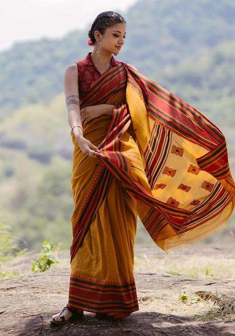 Oil Mustard Handloom Bengal Cotton Saree With Floral Buttas With Buttas And Brocade Design For Women