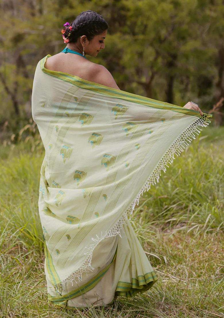 Light Green Handloom Bengal Cotton Saree With Parrot Buttas With Buttas And Brocade Design For Women - Indya