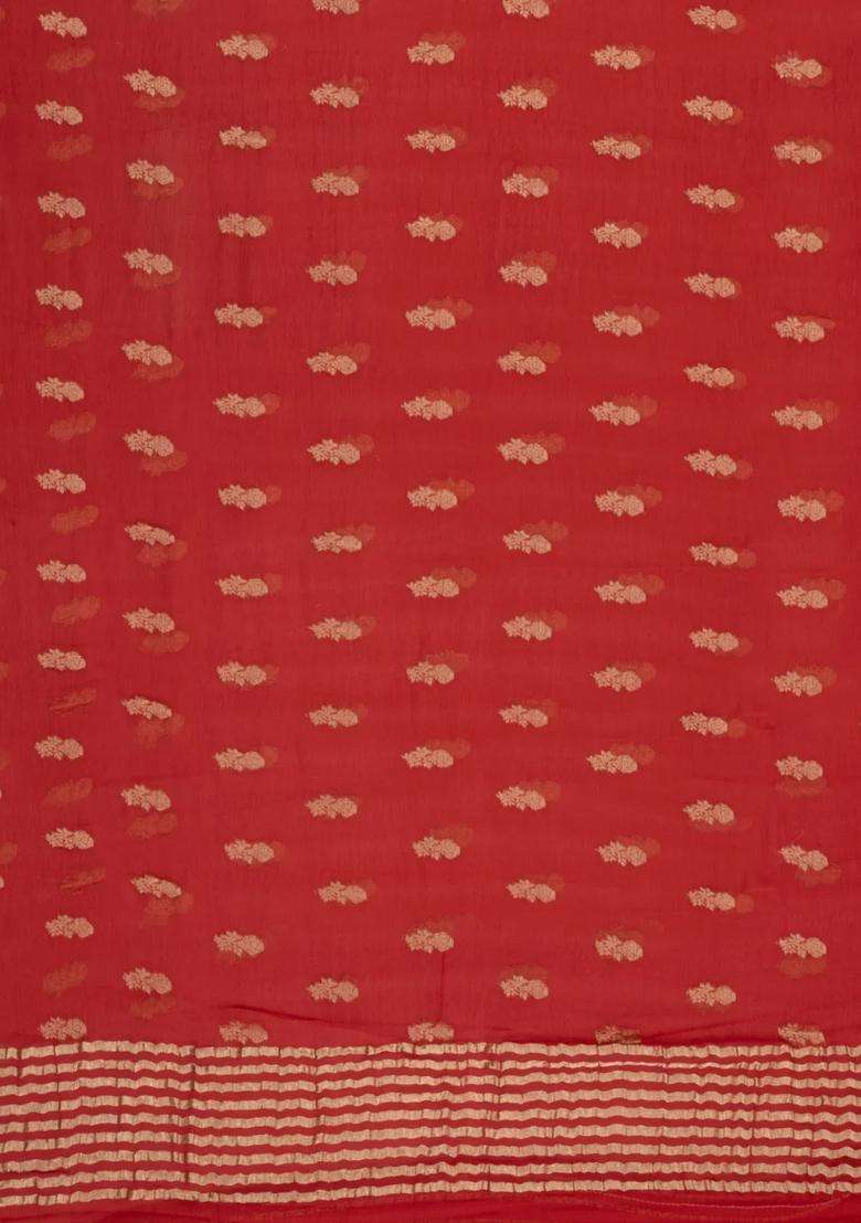 Red Woven Mysore Silk Crepe Saree With Floral Buttas With Buttas And Brocade Design For Women - Indya