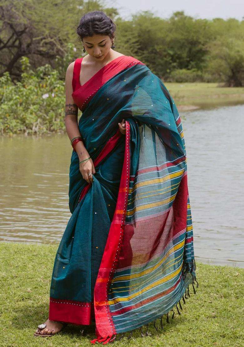 Teal Handloom Bengal Cotton Saree With Contrast Border With Buttas And Brocade Design For Women - Indya