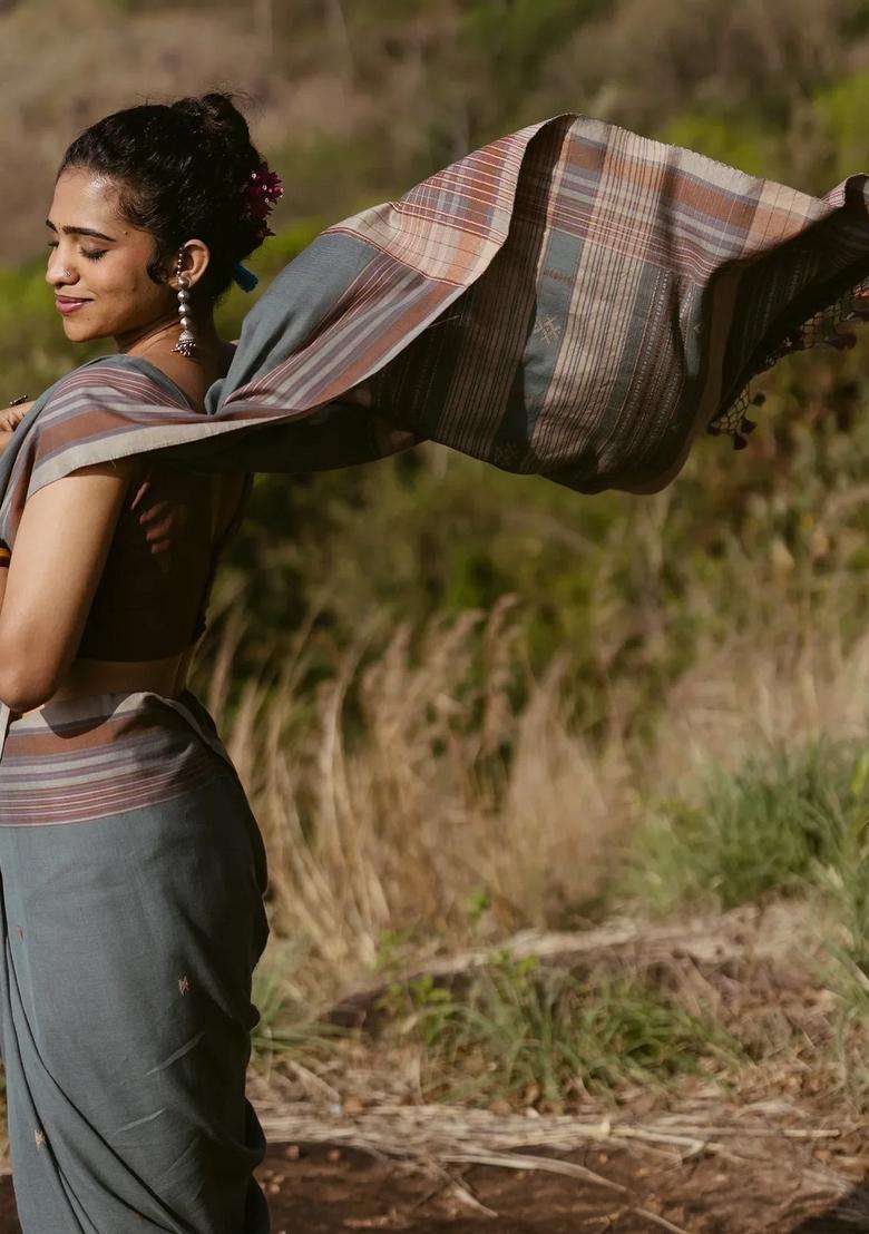 Shadow Green Handloom Bhujodi Cotton Saree With Buttas With Buttas And Brocade Design For Women - Indya