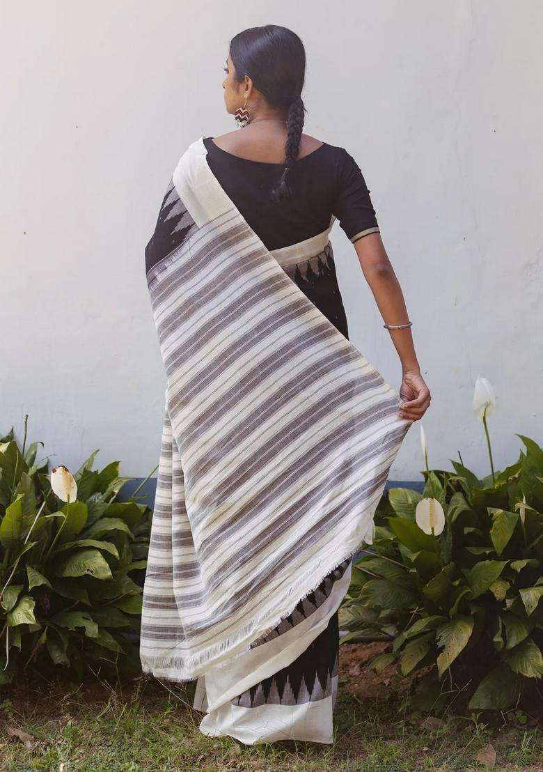Black Woven Orissa Cotton Saree With Contrast Temple Border With Korvai And Temple Border Design For Women - Indya