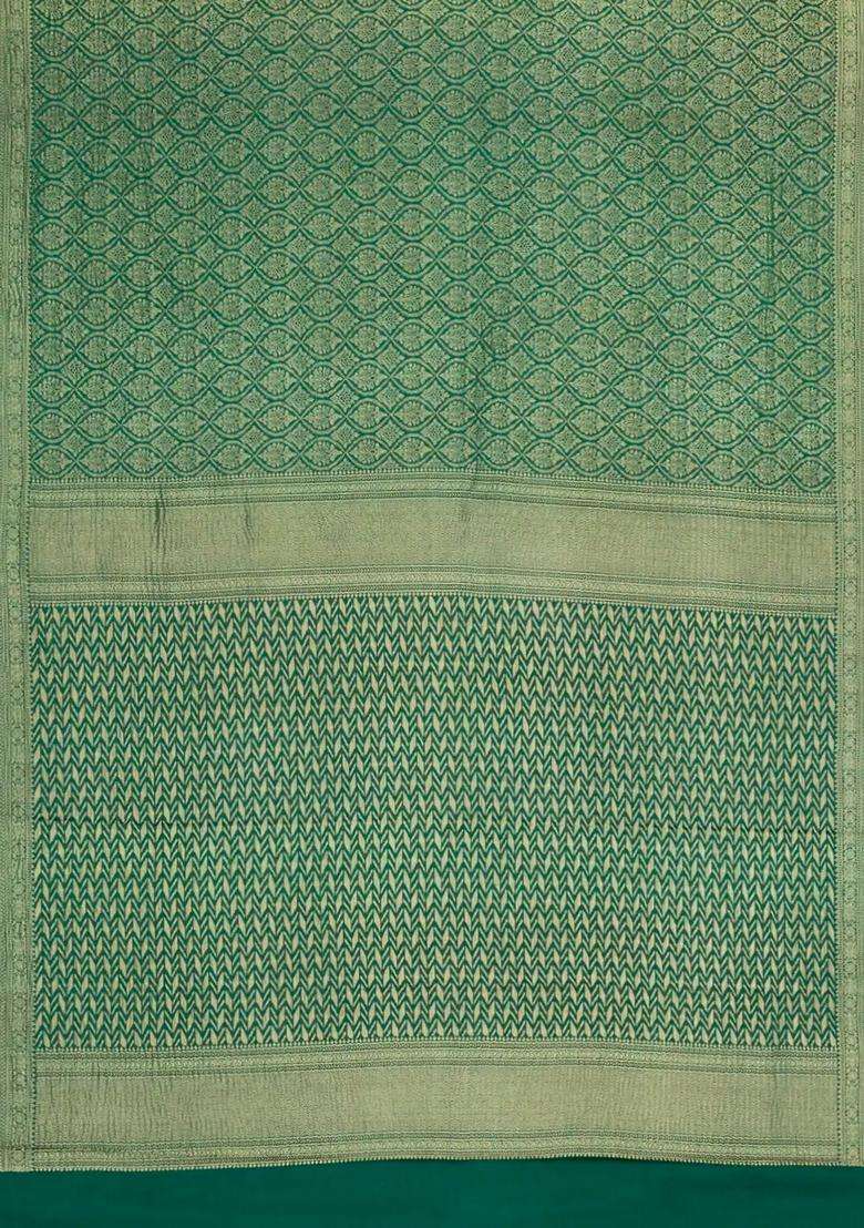 Green Woven Mysore Silk Crepe Saree With Chevron Stripes With Buttas And Brocade Design For Women - Indya