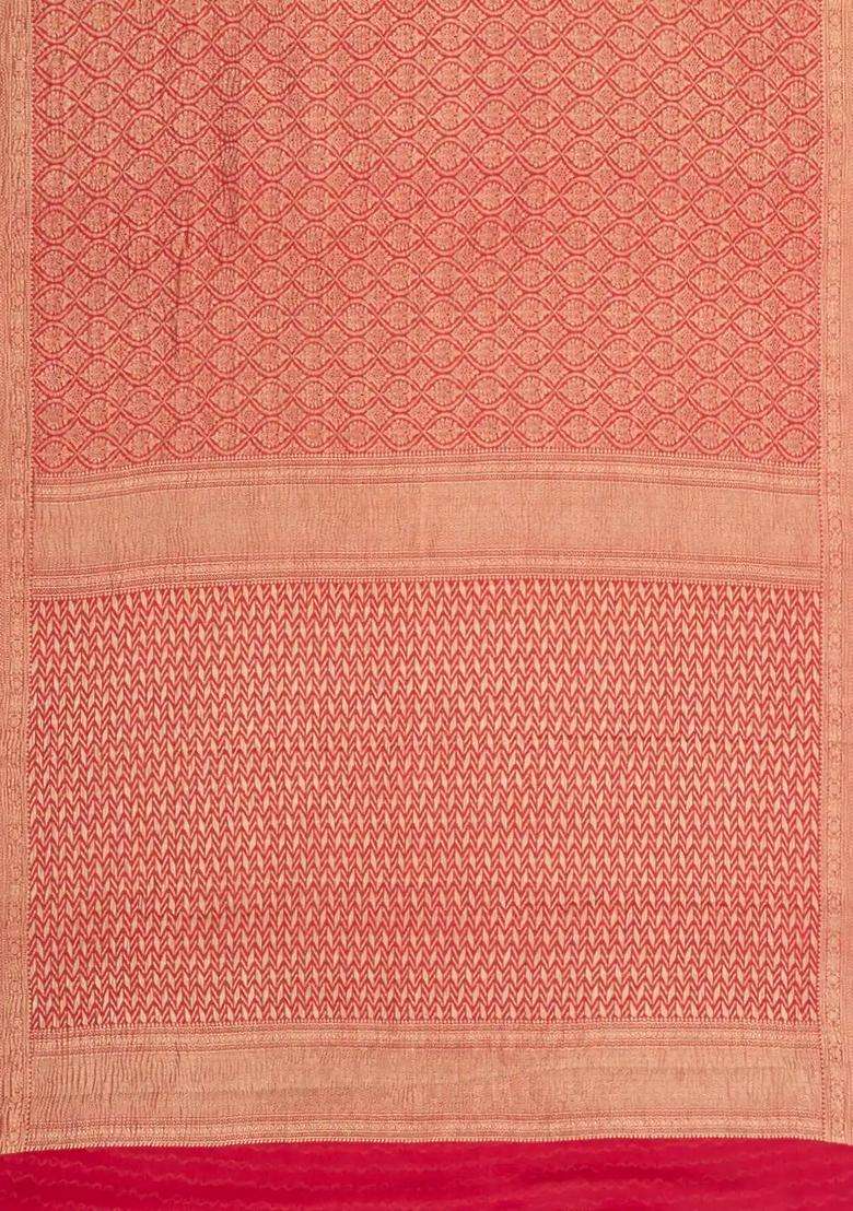 Red Woven Mysore Silk Crepe Saree With Floral Motifs With Buttas And Brocade Design For Women - Indya