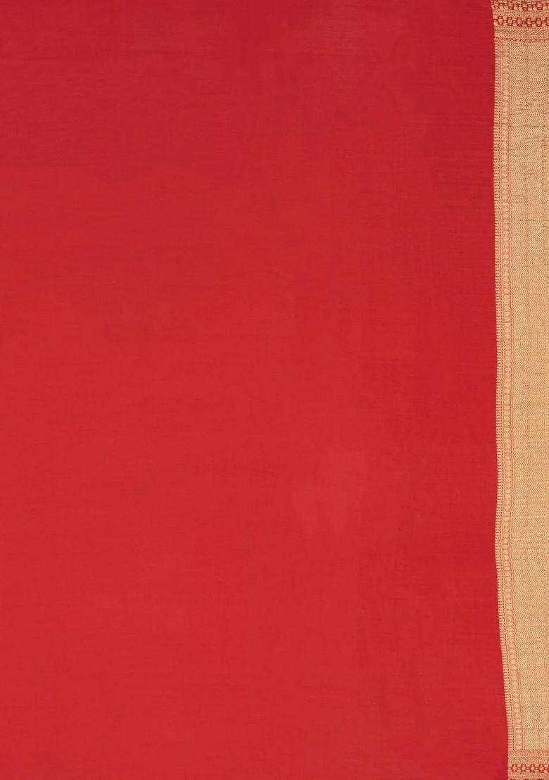 Red Woven Mysore Silk Crepe Saree With Floral Stripes With Checks And Stripes Design For Women - Indya