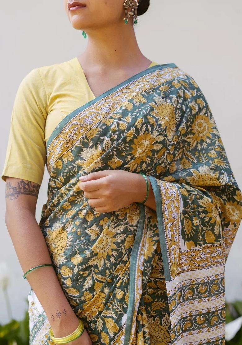 Green Printed Jaipur Cotton Saree With Floral Motifs For Women - Indya