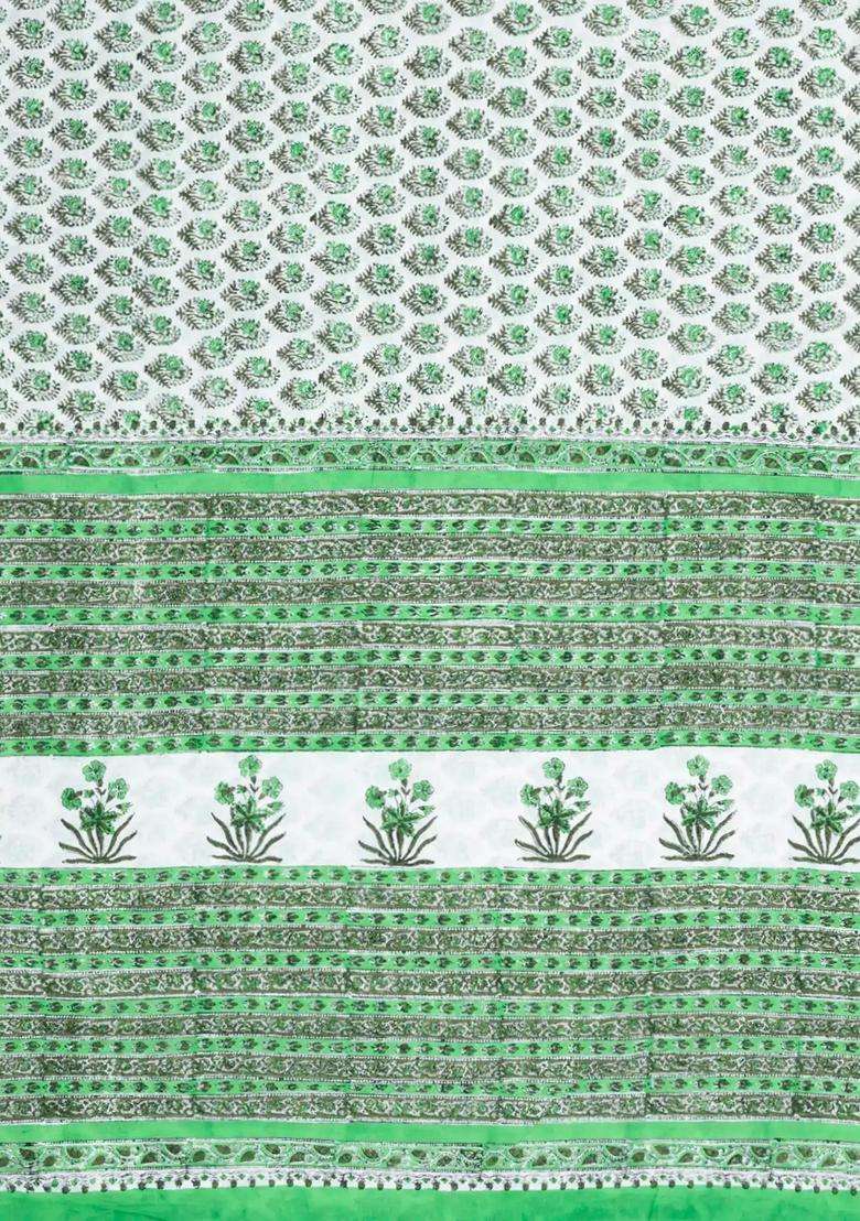 White Pritned Jaipur Cotton Saree With Floral Motifs With Printed Design For Women - Indya