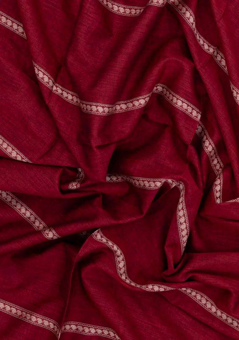 Crimson Woven Bengal Cotton Saree With Stripes Contrast Pallu With Checks And Stripes Design For Women - Indya