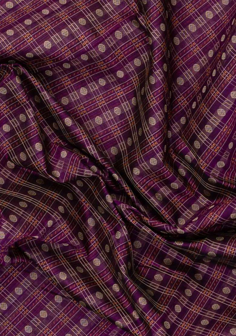 Purple Handloom Silk Cotton Saree With Checks With Checks And Stripes Design For Women - Indya