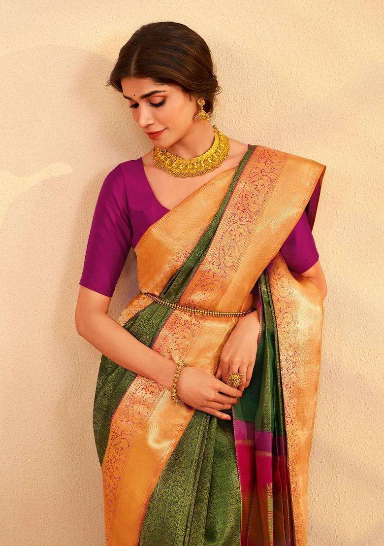 Dark Green Handloom Korvai Kanchipuram Silk Saree With Zari Motifs With Korvai And Temple Border Design For Women - Indya