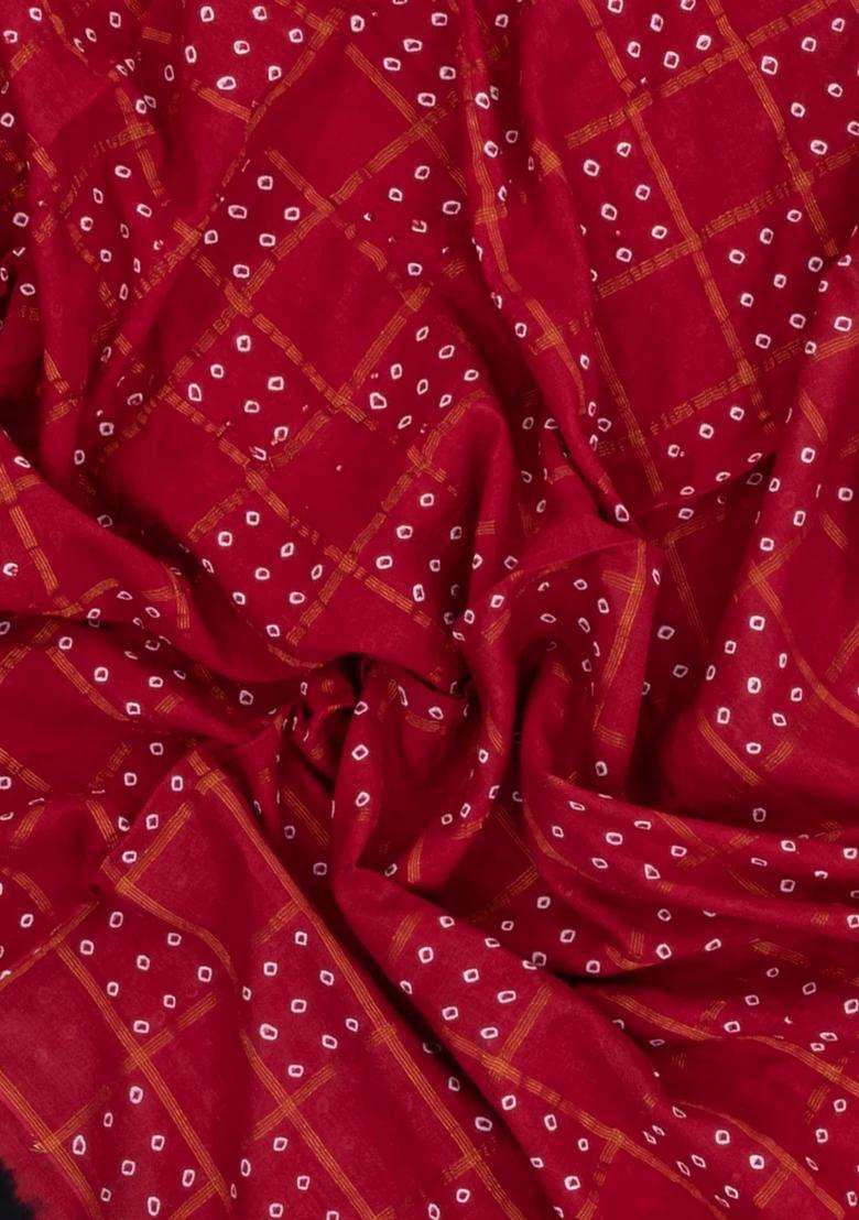Crimson Handloom Sungudi Cotton Saree With Tie Dye Motifs Checks With Printed Design For Women - Indya