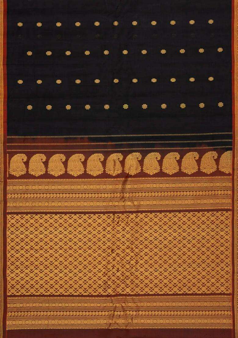Black Handloom Gadwal Silk Cotton Saree With Buttas With Buttas And Brocade Design For Women - Indya