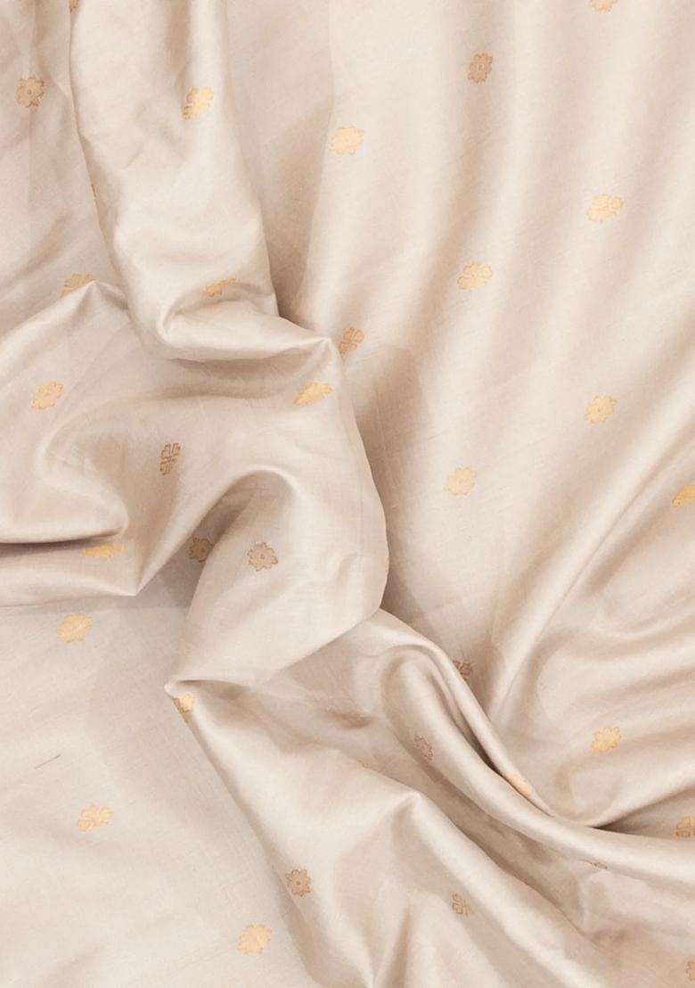 Cream Handloom Gadwal Silk Saree With Buttas Contrast Temple Border With Korvai And Temple Border Design For Women - Indya
