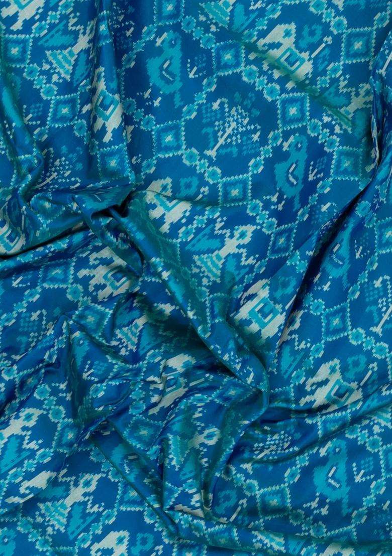Cyan Handloom Pochampally Ikat Silk Saree With Tie Dye Motifs With Printed Design For Women - Indya