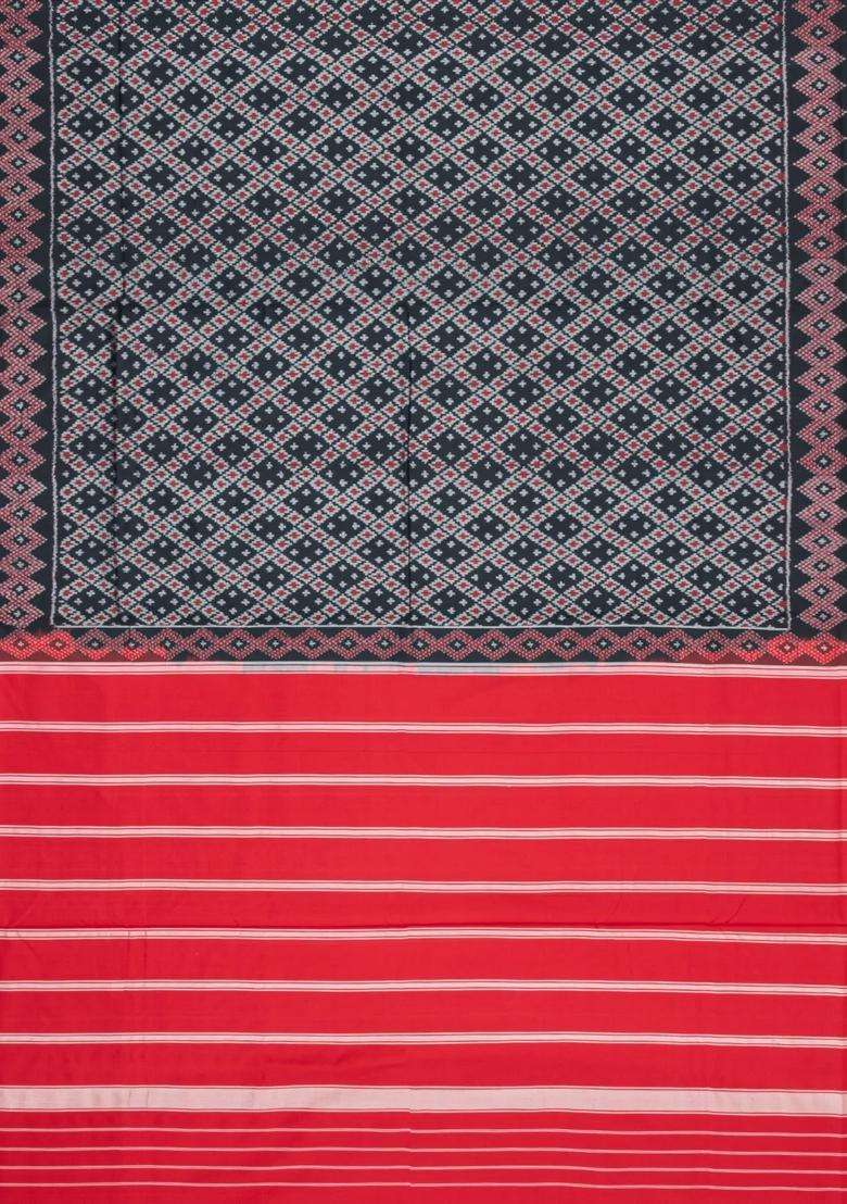 Bottle Green Handloom Pochampally Ikat Silk Saree With Tie Dye Motifs With Printed Design For Women - Indya