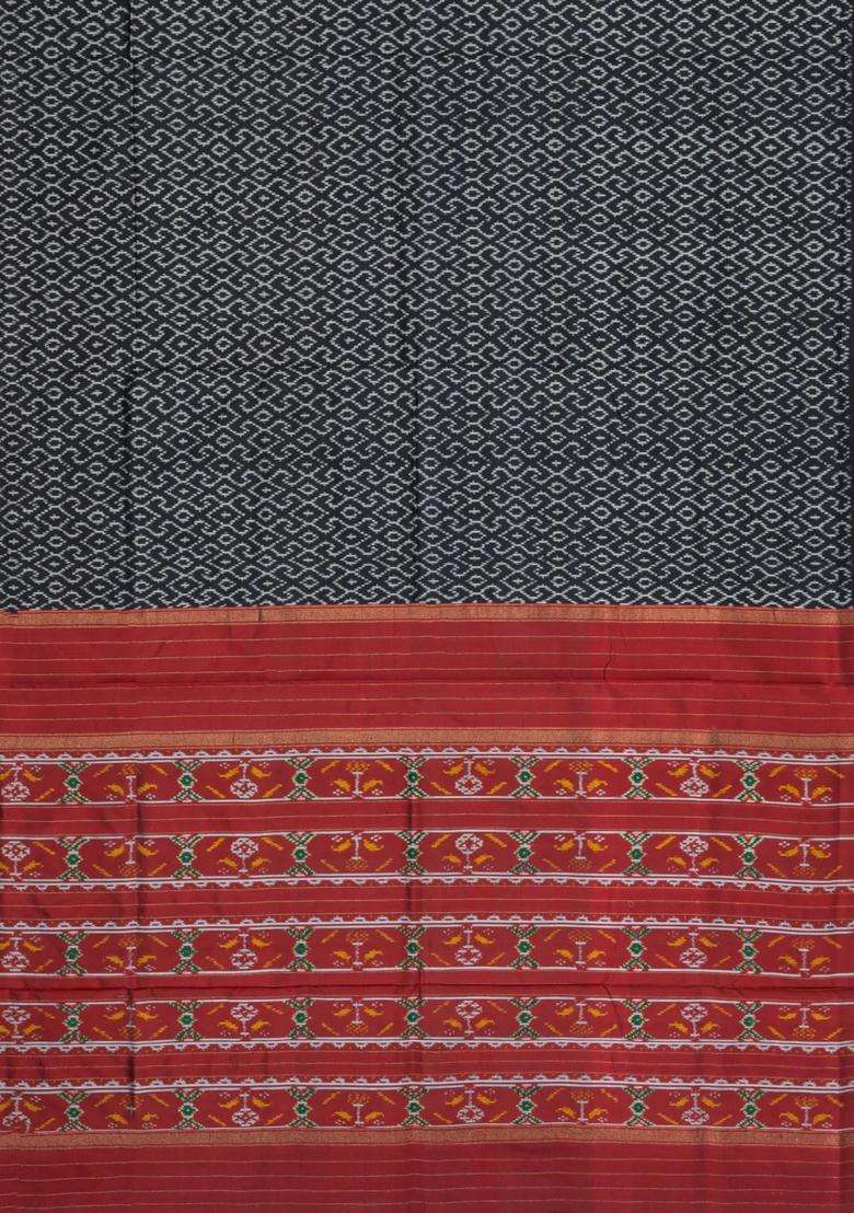 Black Handloom Pochampally Ikat Silk Saree With Tie Dye Motifs With Printed Design For Women - Indya
