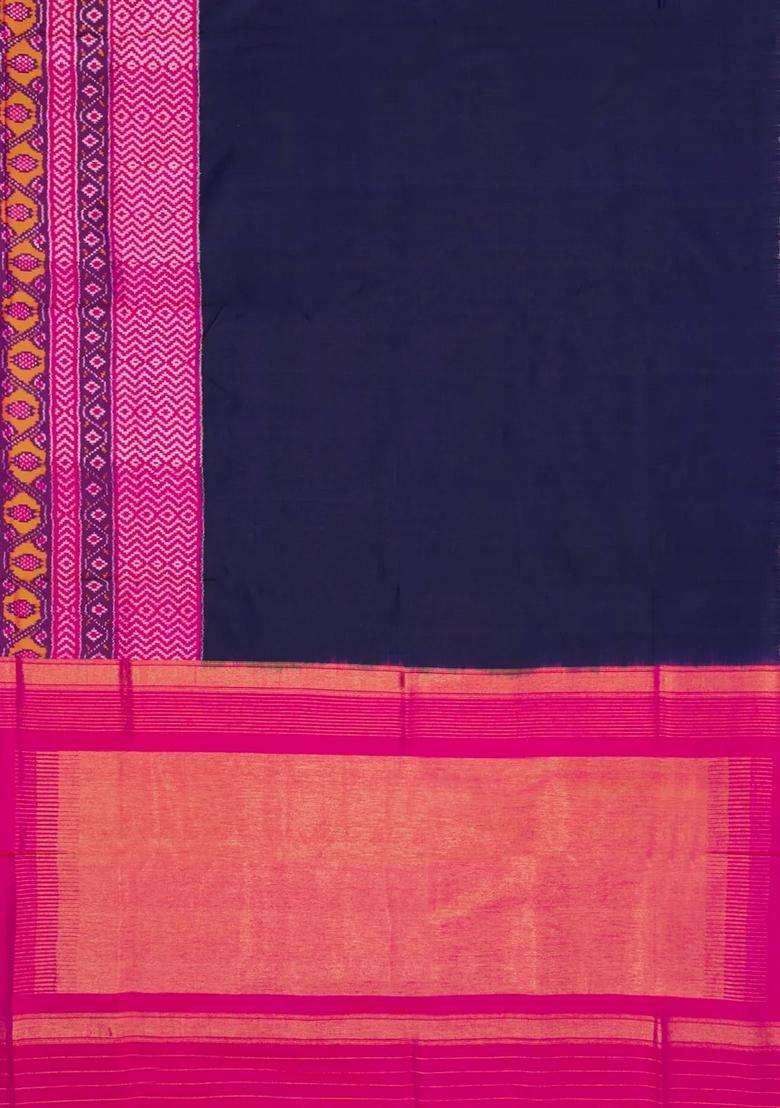 Purple Handloom Pochampally Ikat Silk Saree With Tie Dye Motifs With Printed Design For Women - Indya