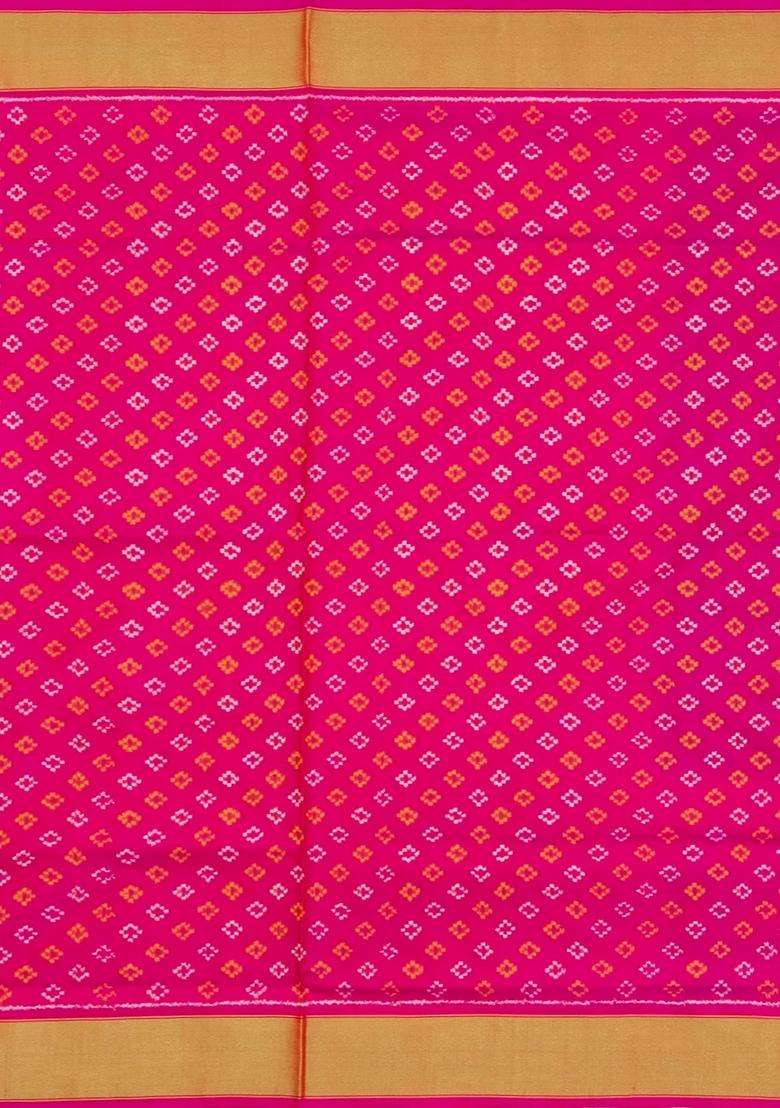 Purple Handloom Pochampally Ikat Silk Saree With Tie Dye Motifs With Printed Design For Women - Indya