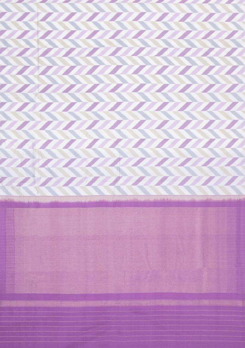 Lavander Lavender Handloom Pochampally Ikat Silk Saree With Tie Dye Motifs With Printed Design For Women - Indya