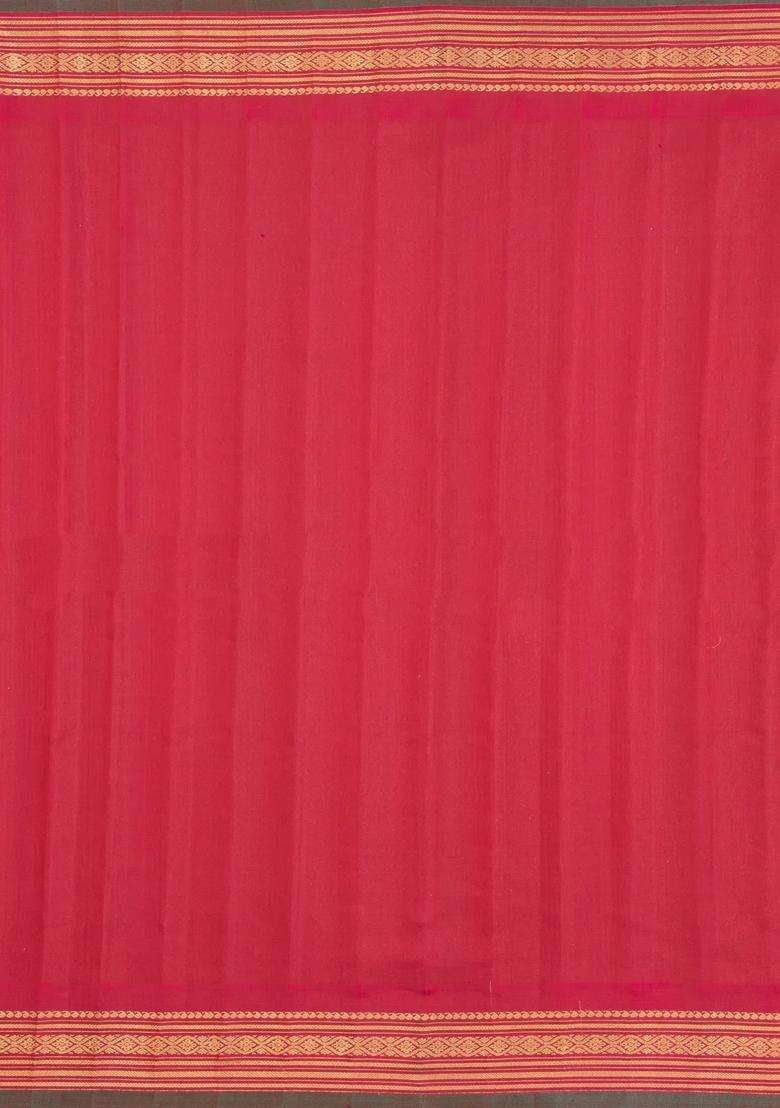 Peach Handloom Gadwal Silk Cotton Saree With Buttas With Buttas And Brocade Design For Women - Indya