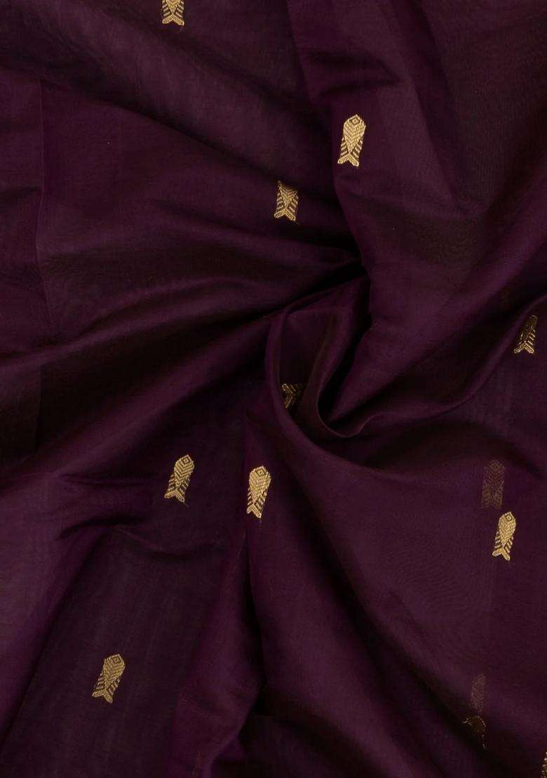 Burgundy Handloom Silk Cotton Saree With Fish Buttas With Buttas And Brocade Design For Women - Indya