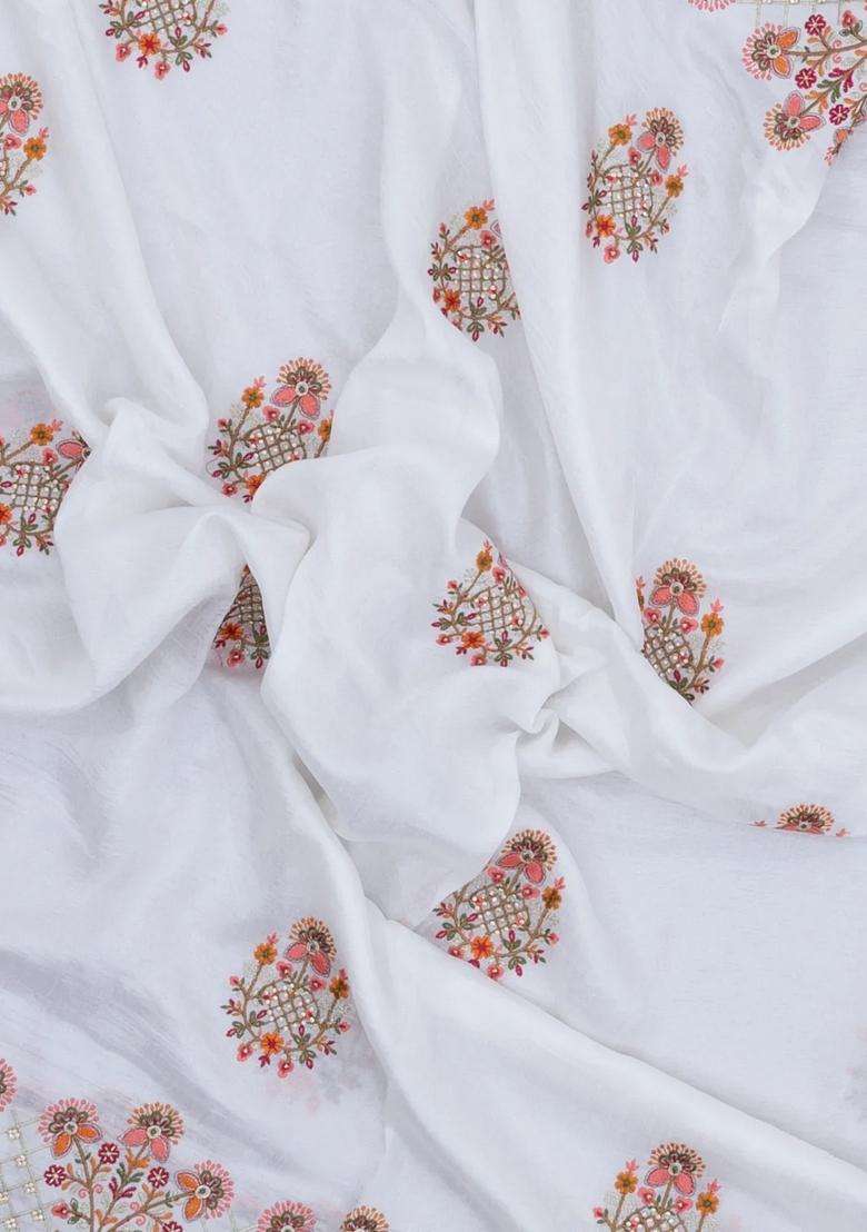White Woven Synthetic Blended Art Silk Saree With Embroidered Motifs For Women - Indya