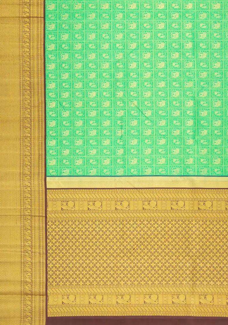 Light Green Handloom Korvai Kanchipuram Silk Saree With Contrast Border With Korvai And Temple Border Design For Women - Indya