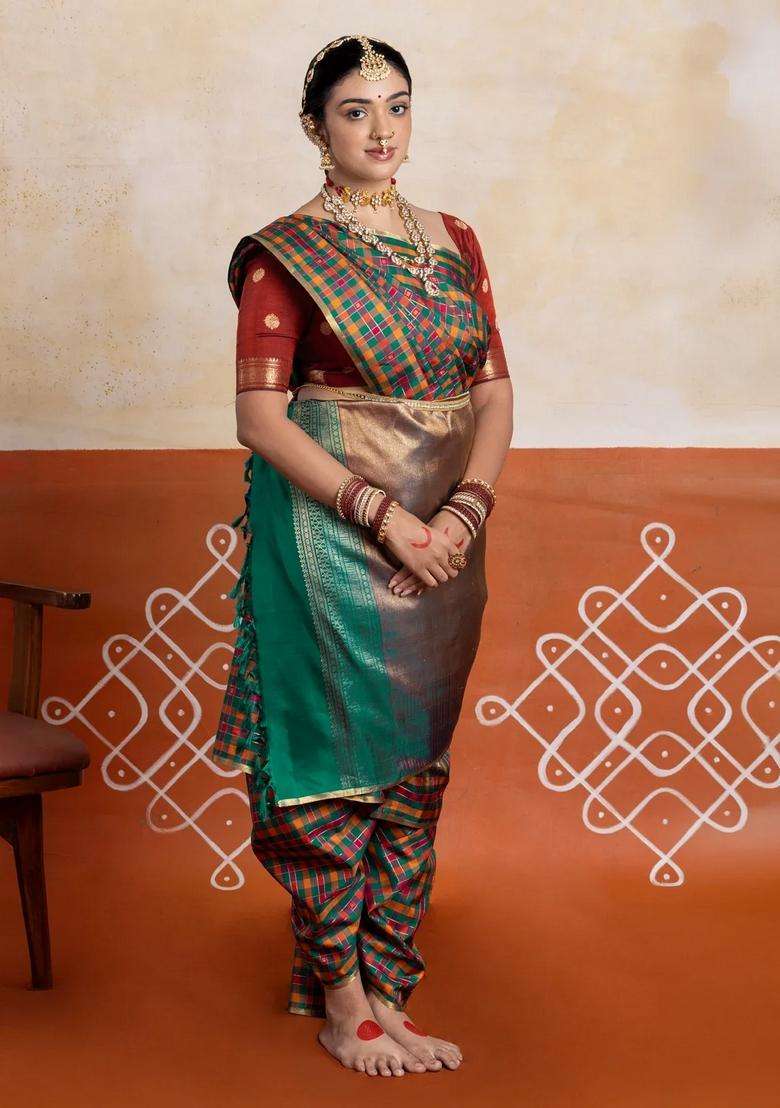 Multi Colour Crimson Handloom Kanchipuram 9 Yards Silk Saree With Checks Buttas With Buttas And Brocade Design For Women - Indya