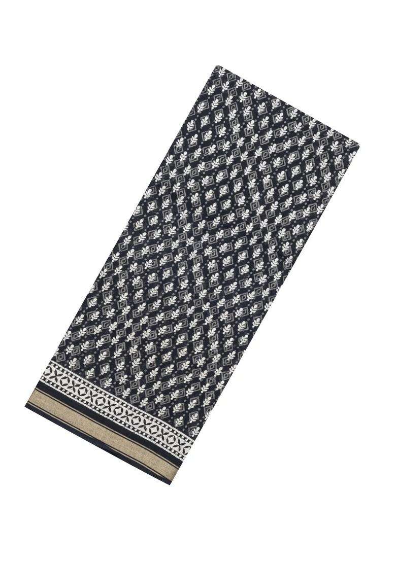 Black Printed Jaipur Cotton Saree With Floral Motifs For Women - Indya