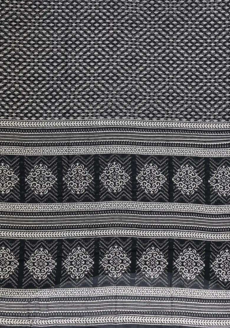 Black Printed Jaipur Cotton Saree With Floral Motifs For Women - Indya