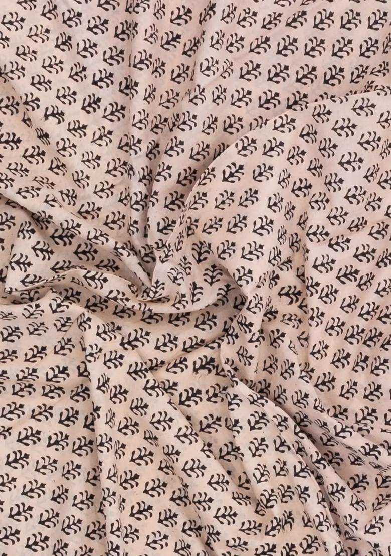 Cream Printed Jaipur Cotton Saree With Floral Motifs For Women - Indya