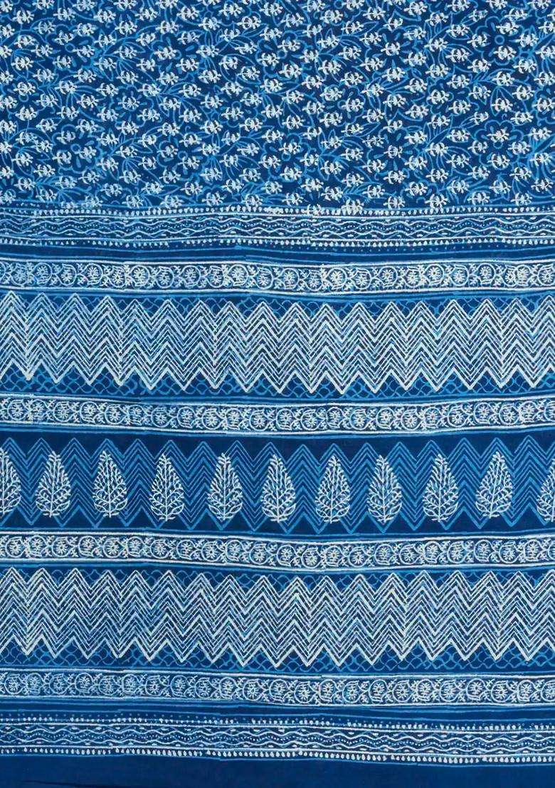 Indigo Printed Jaipur Cotton Saree With Printed Floral Motifs For Women - Indya