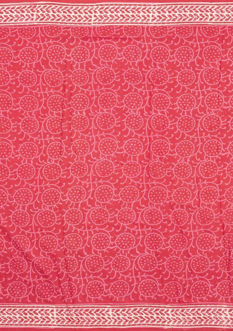 Peach Printed Jaipur Cotton Saree With Printed Floral Motifs For Women - Indya