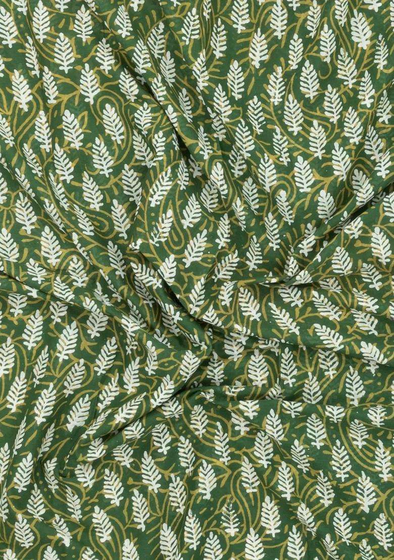 Green Printed Jaipur Cotton Saree With Floral Motifs For Women - Indya