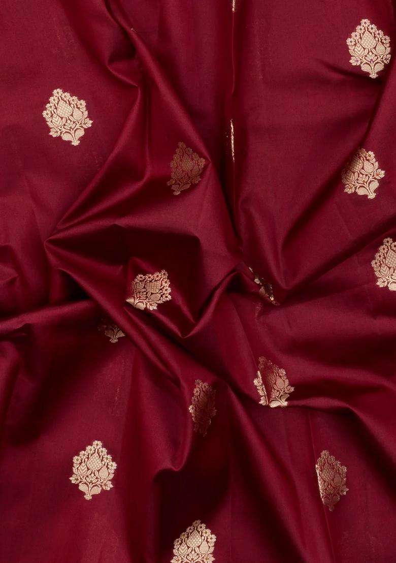 Crimson Woven Banarasi Poona Silk Saree With Zari Buttas Contrast Border With Buttas And Brocade Design For Women - Indya