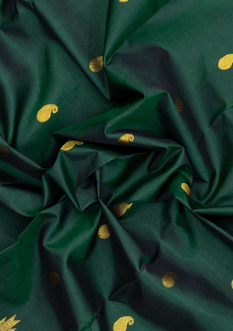 Dark Green Handloom Kanchipuram Silk Saree With Mango Buttas With Buttas And Brocade Design For Women - Indya