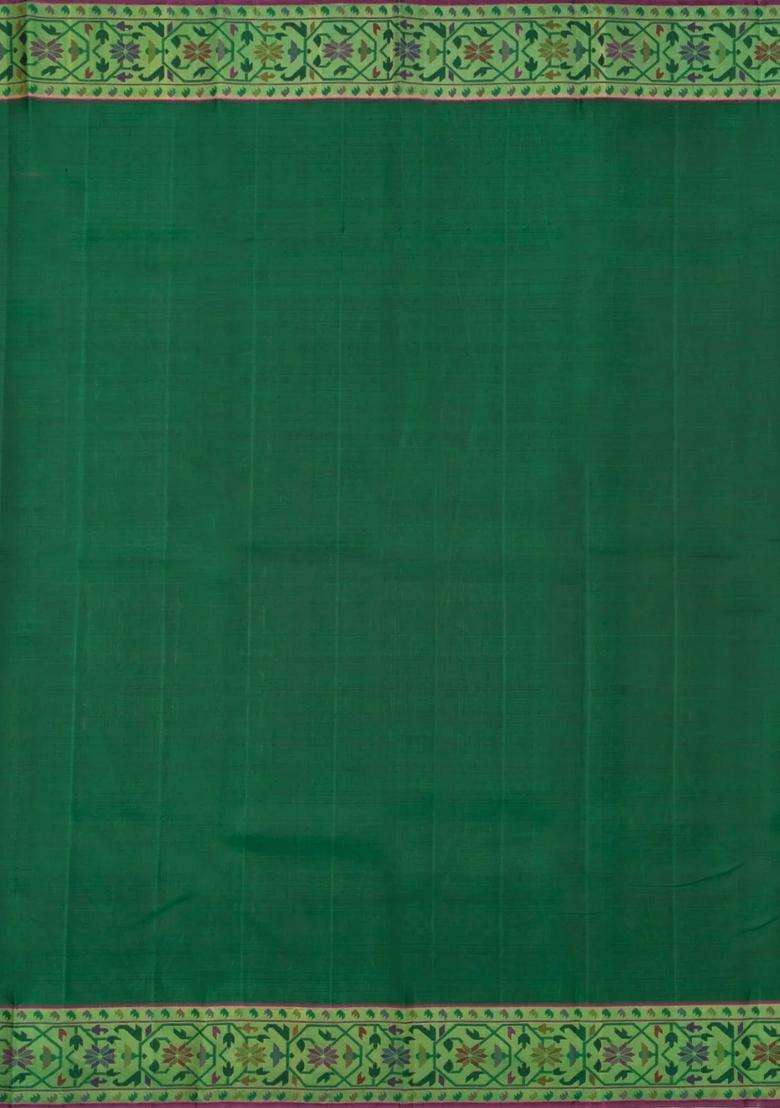 Peach Handloom Korvai Kanchipuram Silk Saree With Contrast Temple Border With Korvai And Temple Border Design For Women - Indya