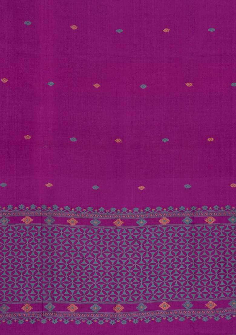 Magenta Woven Tussar Silk Saree With Floral Motifs With Printed Design For Women - Indya