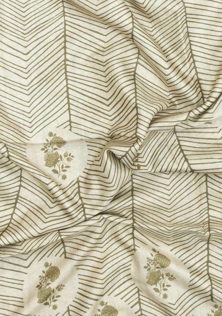 Off White Printed Synthetic Tussar Silk Saree With Floral Motifs For Women - Indya