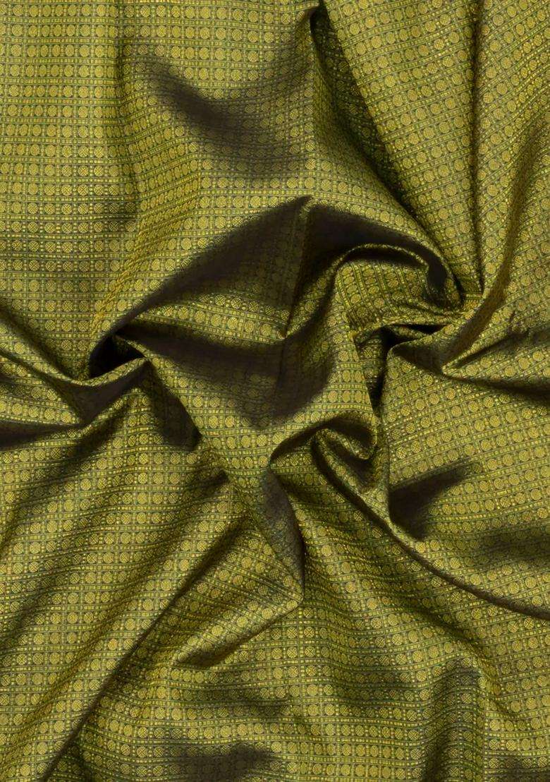 Bottle Green Handloom Kanchipuram Silk Saree With Rudraksham Motifs With Buttas And Brocade Design For Women - Indya