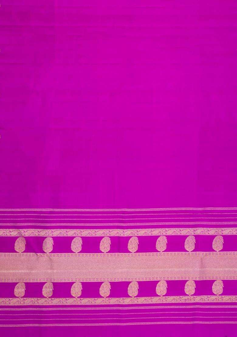 Magenta Handloom Kanchipuram Silk Saree With Zari Buttas With Buttas And Brocade Design For Women - Indya