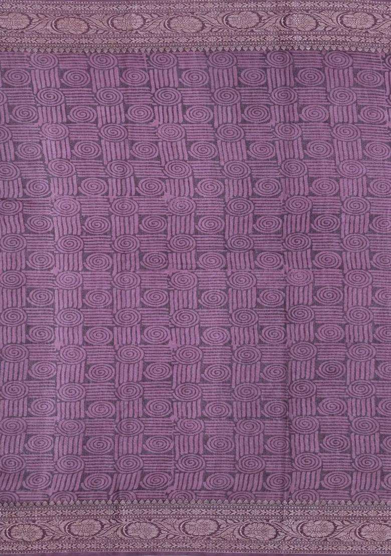 Lilac Printed Chanderi Cotton Saree With Floral Motifs Zari Border For Women - Indya