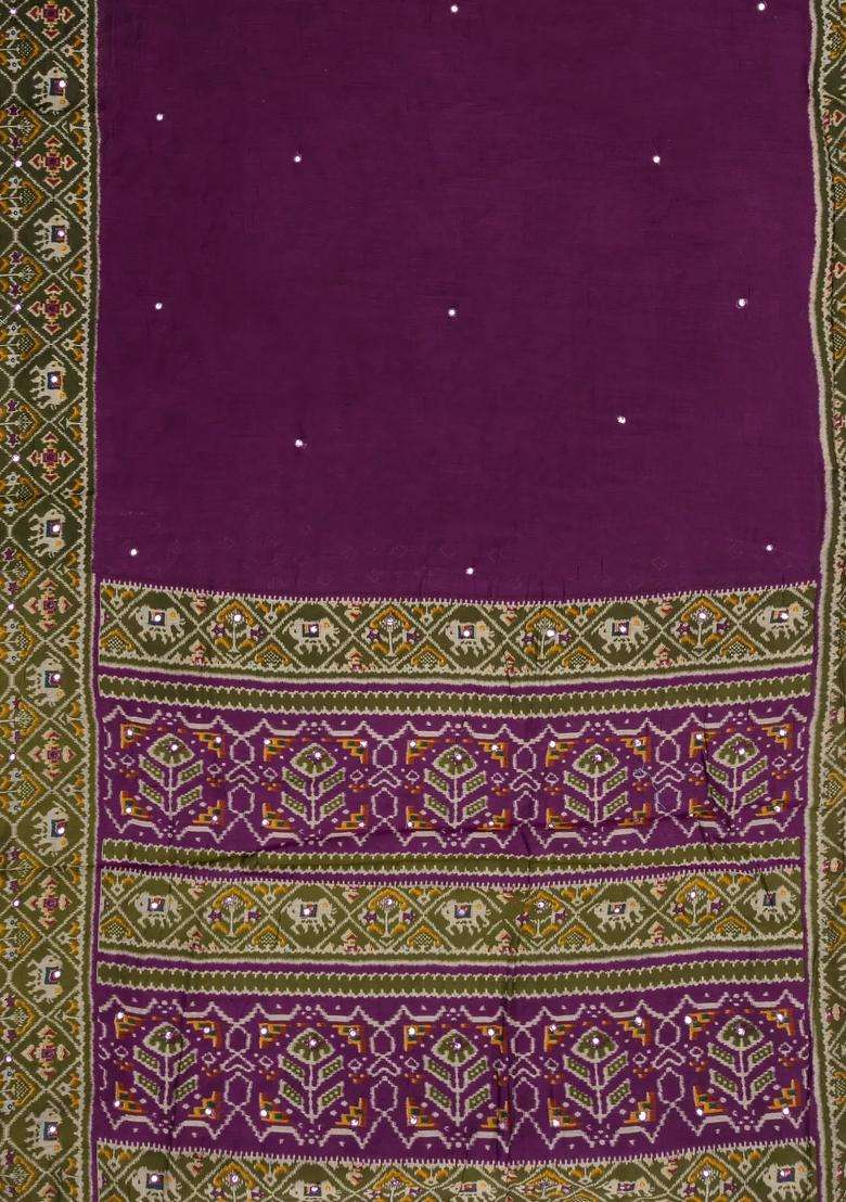 Magenta Printed Synthetic Viscose Dola Silk Saree With Mirror Work For Women - Indya