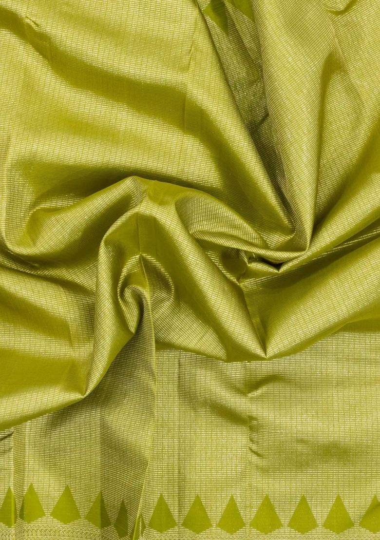 Light Green Handloom Kanchipuram Bridal Silk Saree With Zari Motifs With Buttas And Brocade Design For Women - Indya