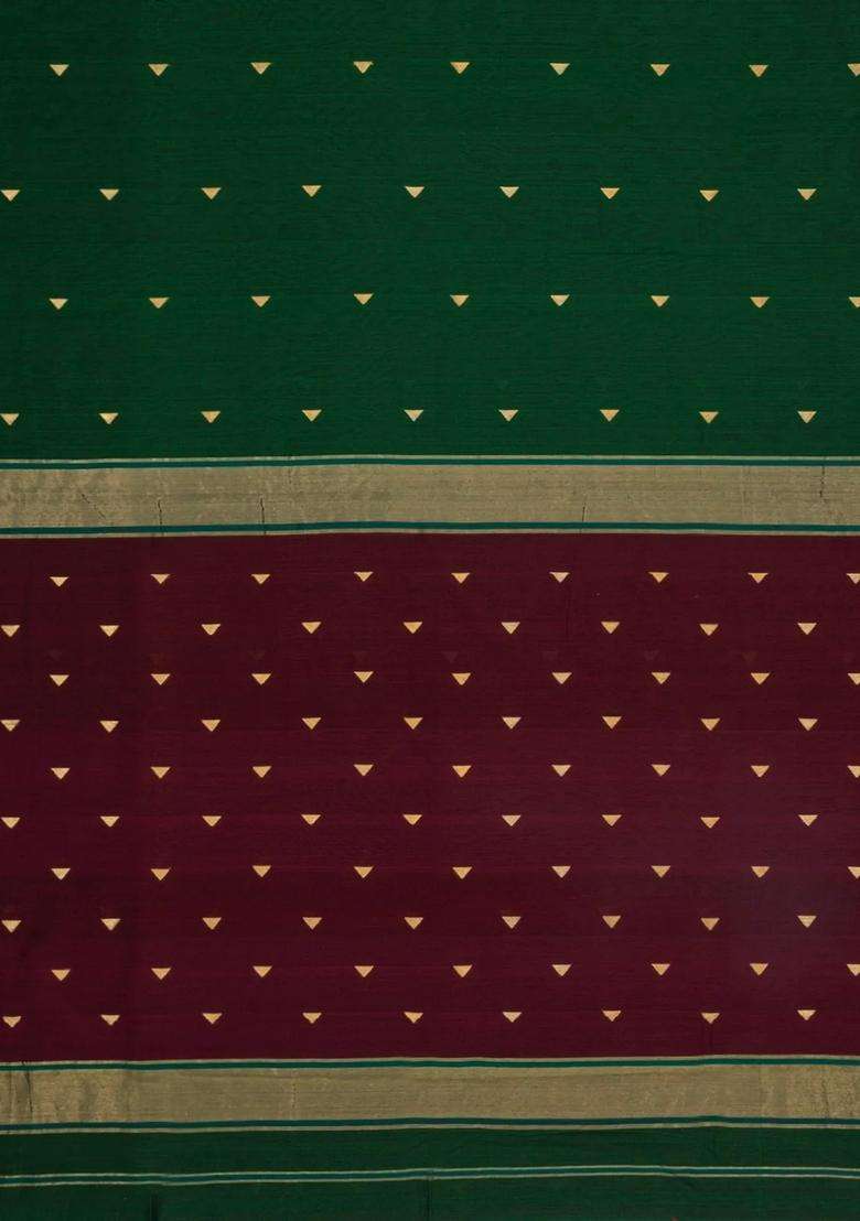 Dark Green Handloom Maheswari Silk Cotton Saree With Buttas Zari Border With Buttas And Brocade Design For Women - Indya