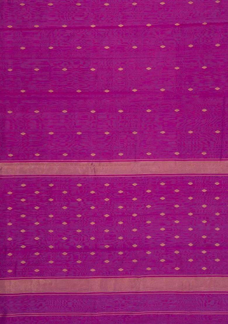 Magenta Handloom Maheswari Silk Cotton Saree With Floral Buttas With Buttas And Brocade Design For Women - Indya