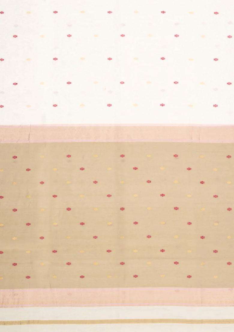 White Handloom Maheswari Silk Cotton Saree With Floral Buttas With Buttas And Brocade Design For Women - Indya