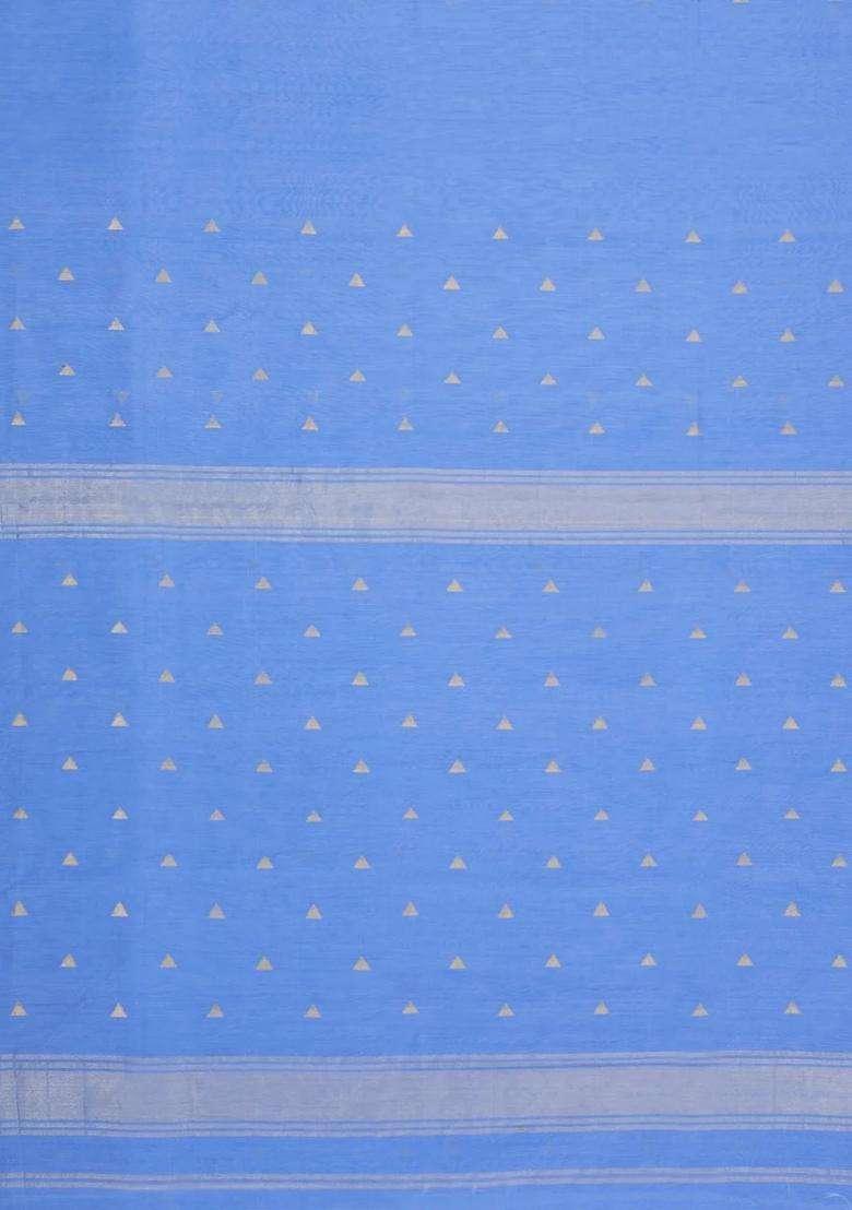 Light Blue Handloom Maheswari Silk Cotton Saree With Triangle Buttas With Buttas And Brocade Design For Women - Indya