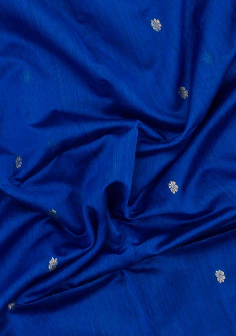 Blue Handloom Maheswari Silk Cotton Saree With Floral Buttas With Buttas And Brocade Design For Women - Indya