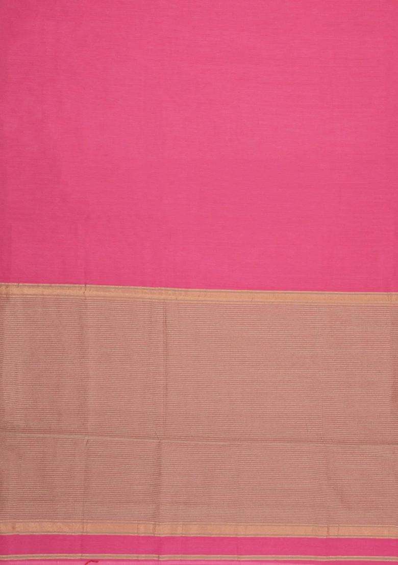 Peach Handloom Maheswari Silk Cotton Saree With Zari Border With Traditional Woven Design For Women - Indya